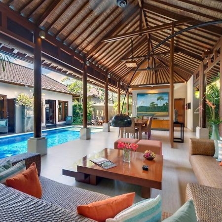 Lakshmi Luxury Villas, Walk To The Beach And Seminyak Shopping Exterior photo