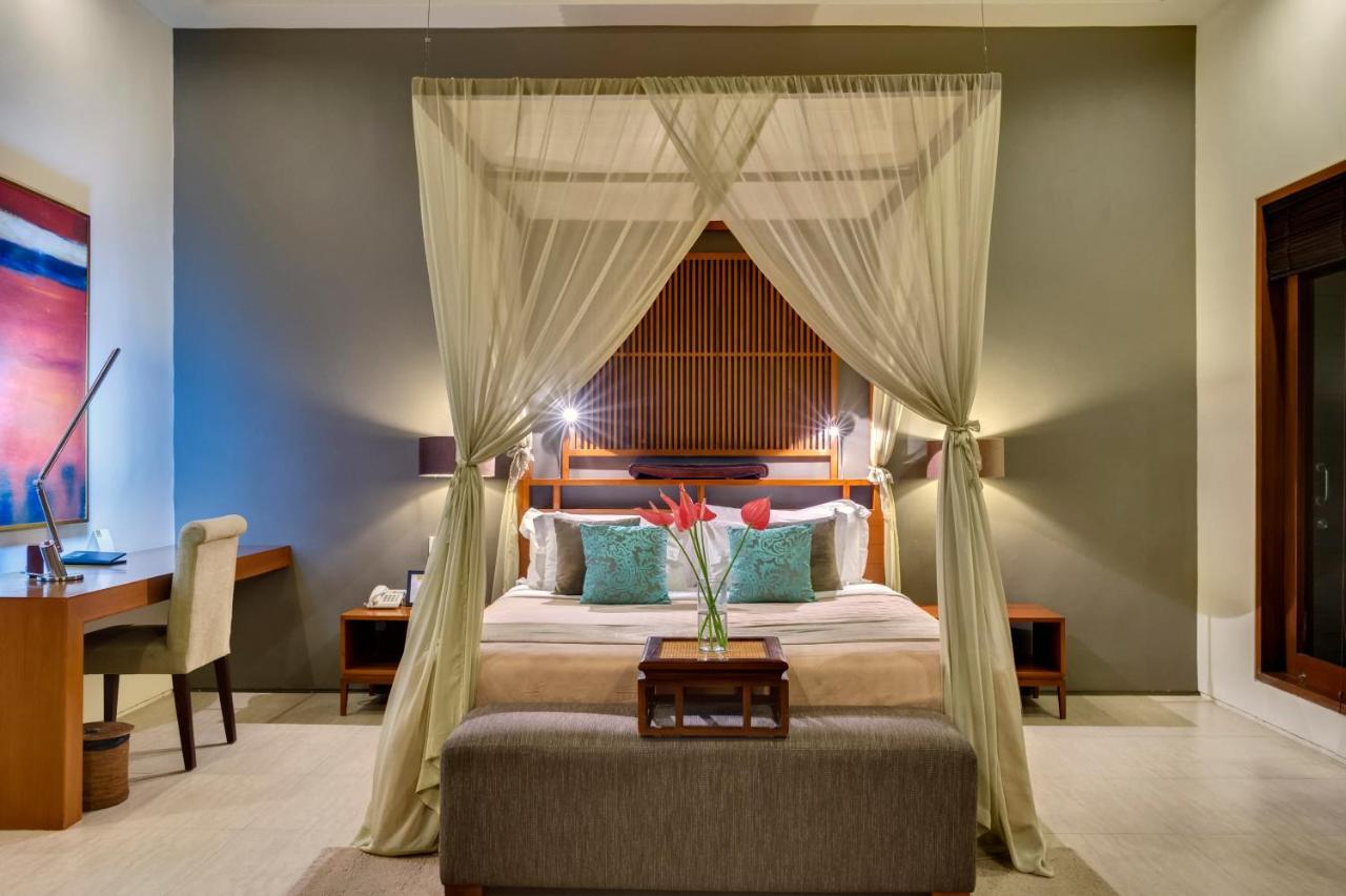 Lakshmi Luxury Villas, Walk To The Beach And Seminyak Shopping Exterior photo